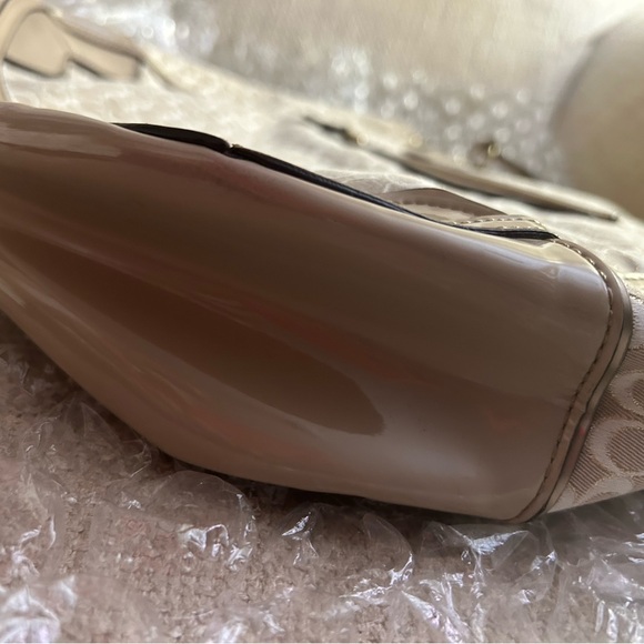 Coach Logo Zipper Tote Satchel Shoulder Bag - Picture 2 of 10